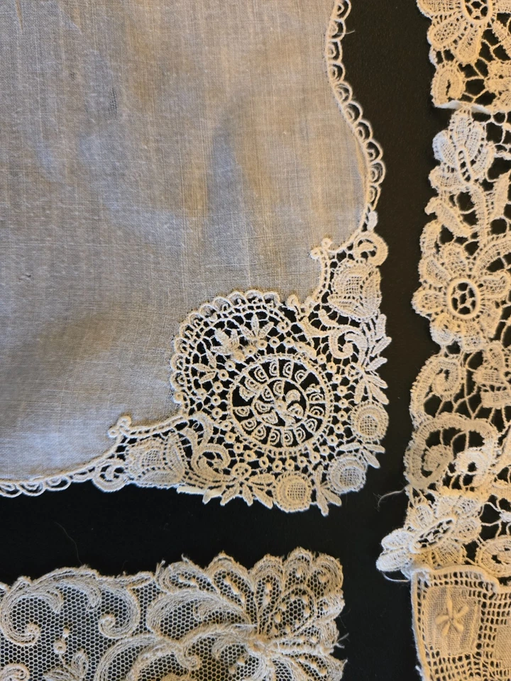 LOTE Antiguo Pañuelos Boda Bordados Encaje Lino Blanco sobre Blanco Foto 4 de 4