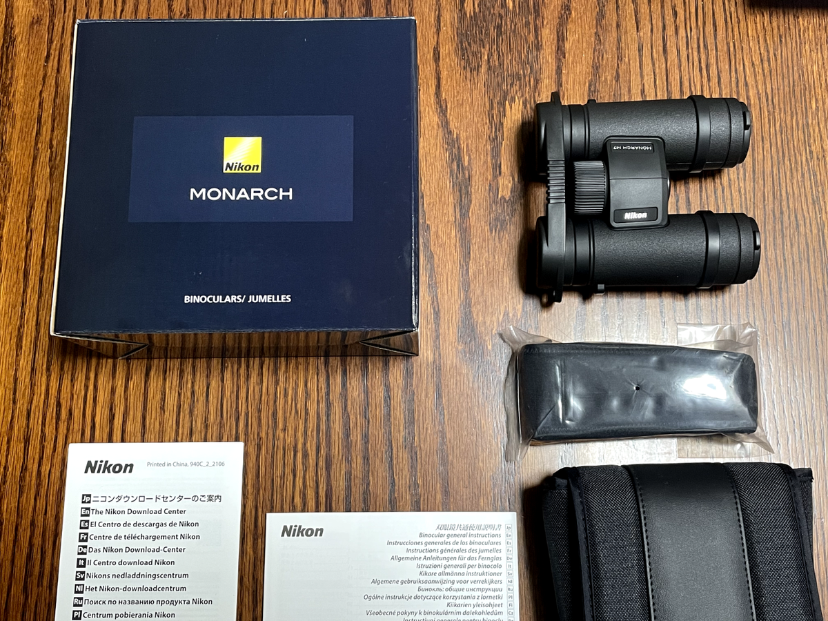 NIKON Monarch M7 8X30 Binoculars Roof Prism Fog-Free Waterproof