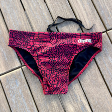 Arena men wine red snakeskin Swim Brief bikini swimwear size 34