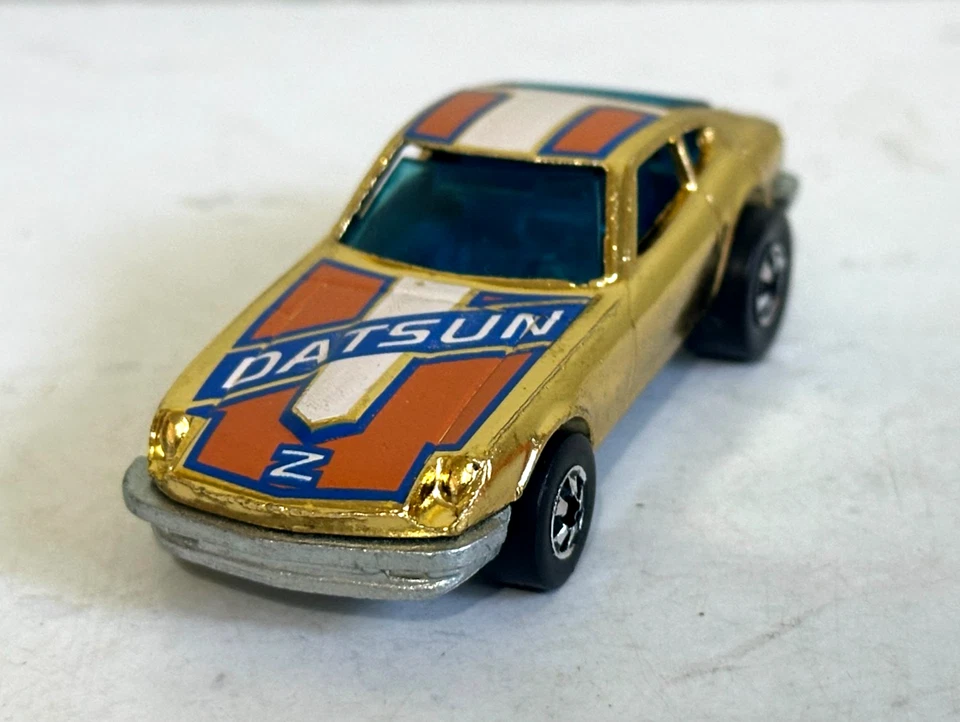HOT WHEELS BLACKWALL DATSUN 240 Z WHIZ GOLDEN MACHINES SUPER CLEAN TOP TO BOTTOM - Image 3 of 4