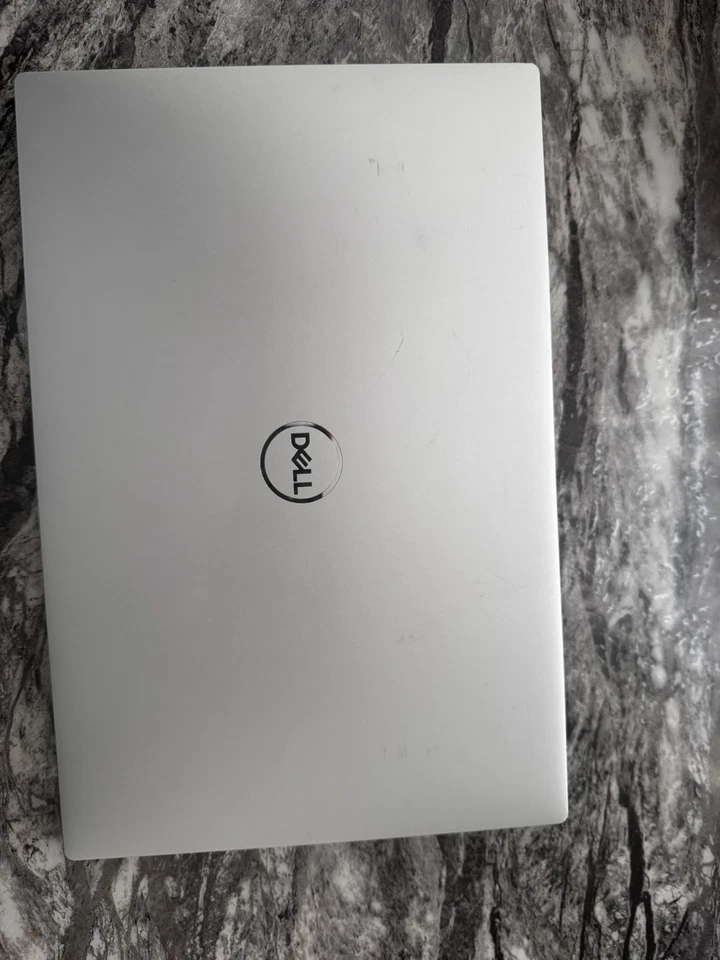 Dell XPS 13 9310 13.4” i5-1135G7 8GB RAM 512GB SSD Windows 11 - No Charger, photo 1 of 5