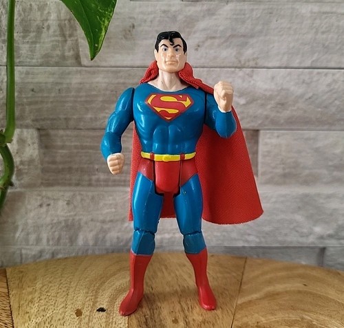 VINTAGE Superman Super Powers Action Figure Complete With Cape KENNER 1984