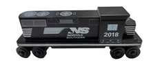 Wooden Whittle Shortline Railroad Norfolk Southern GP-38 Diesel Engine #2018