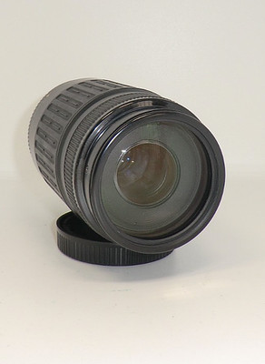 Canon Zoom Lens EF 75-300 mm/4-5,6 für Canon AF  FO0273e