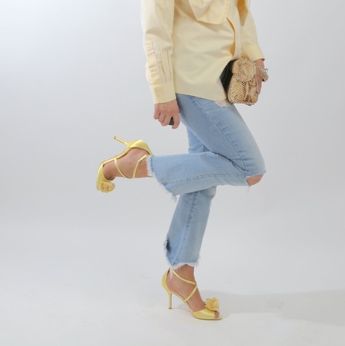 yellow heels size 10