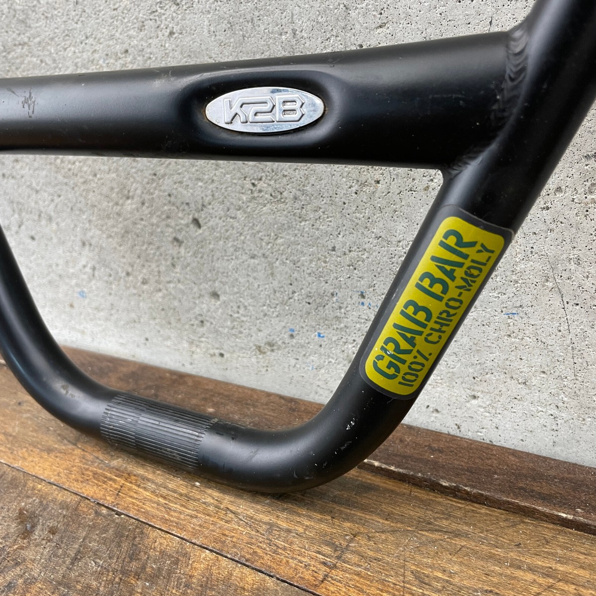 K2 Bikes BMX Handlebar K2B Grab Bar Mid Old School BMX Black 00s