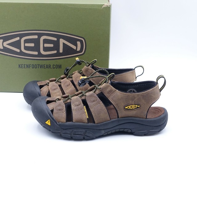 keen bison sandals