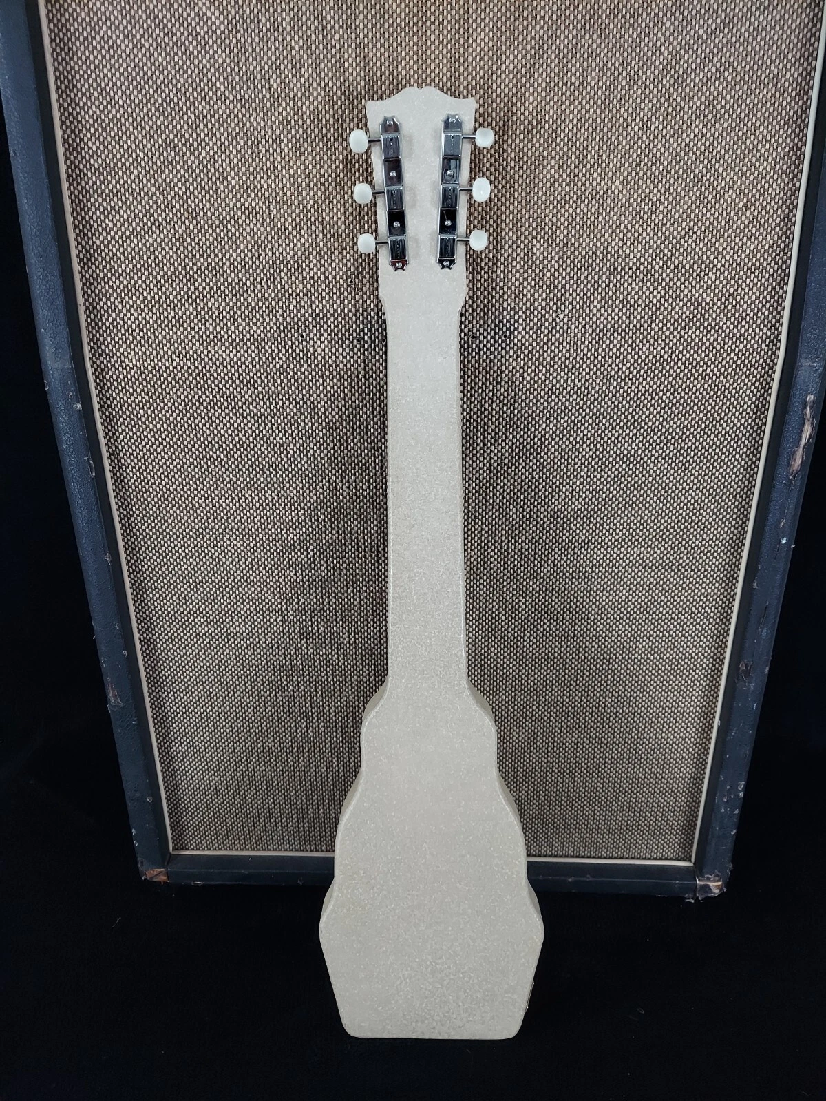 Picture 2 of 3