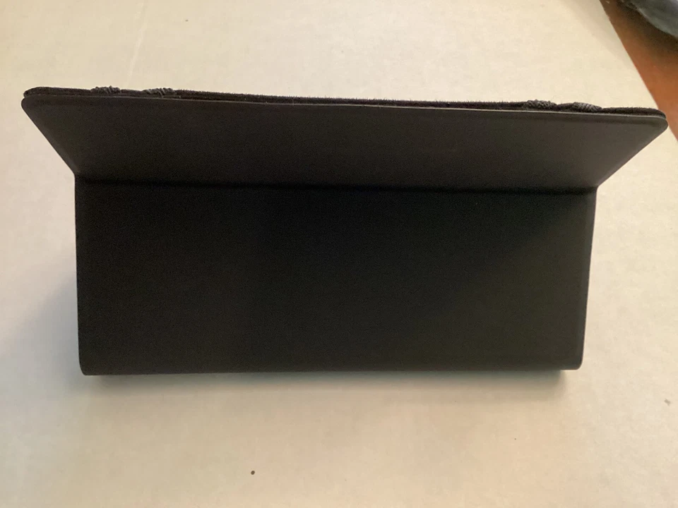 Protect ONN Universal Tablet Folding Folio Case Protection for Most 7"-8" - Image 3 of 4