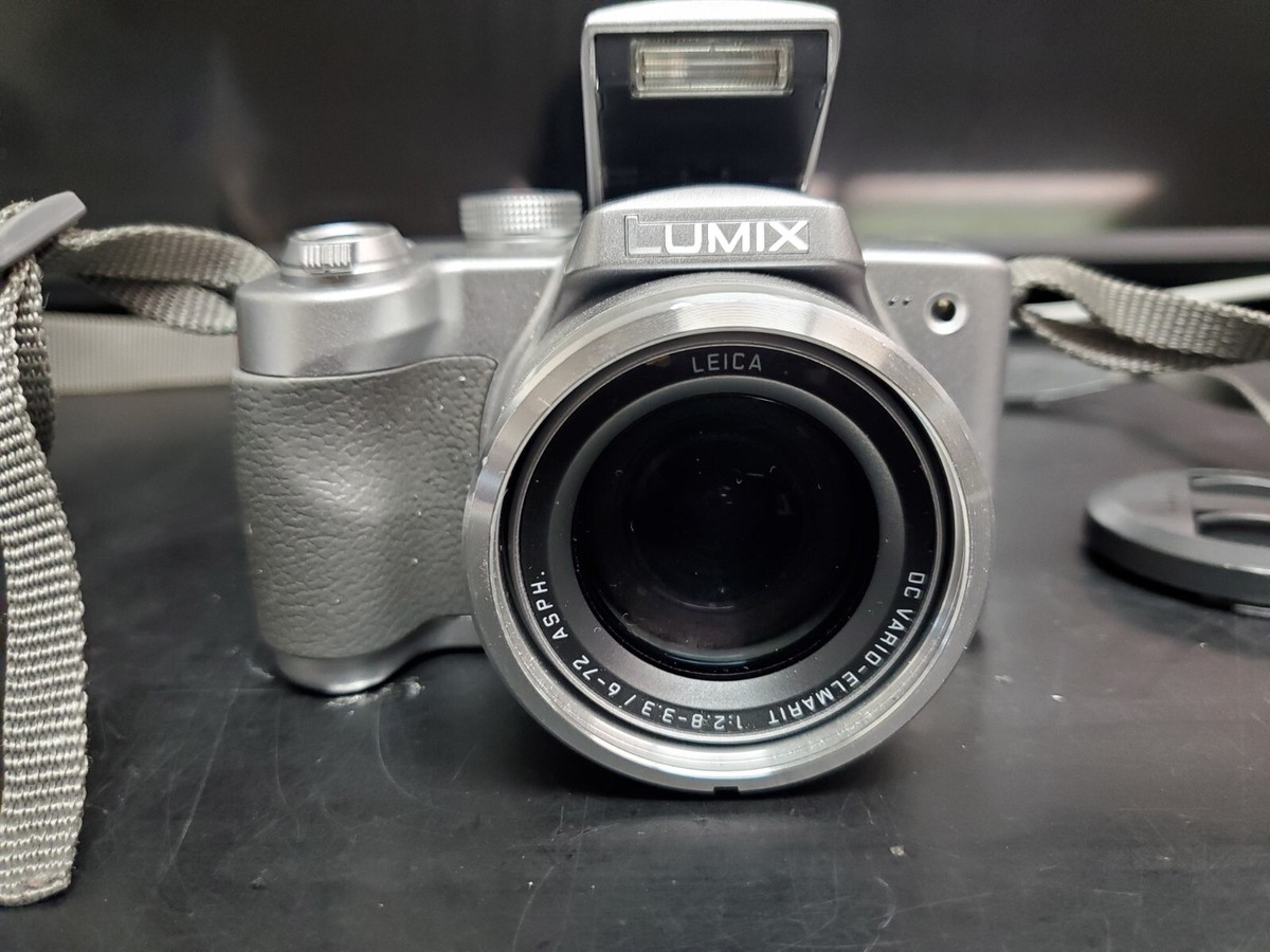 Panasonic LUMIX DMC-FZ5 5MP Digital Camera - Silver