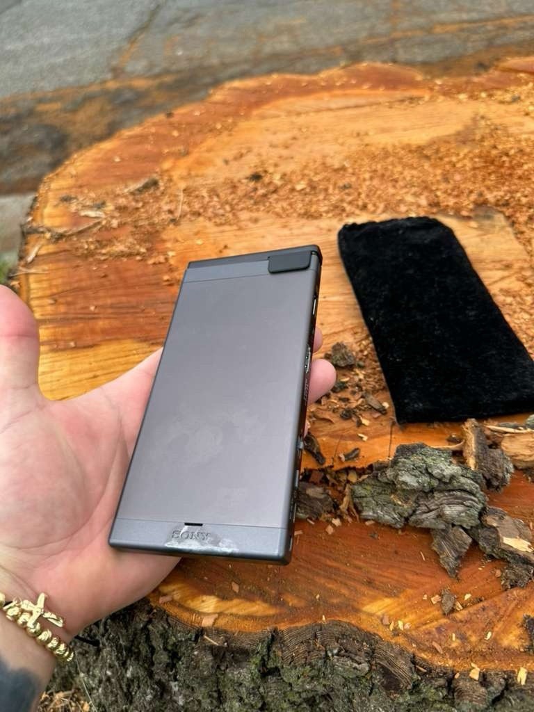 Near Mint -- Sony MP-CL1A 32-Lumen Portable HD Mobile Projector | eBay