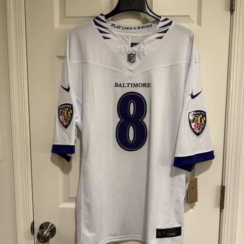 Lamar Jackson #8 Baltimore Ravens White Football Jersey Size M