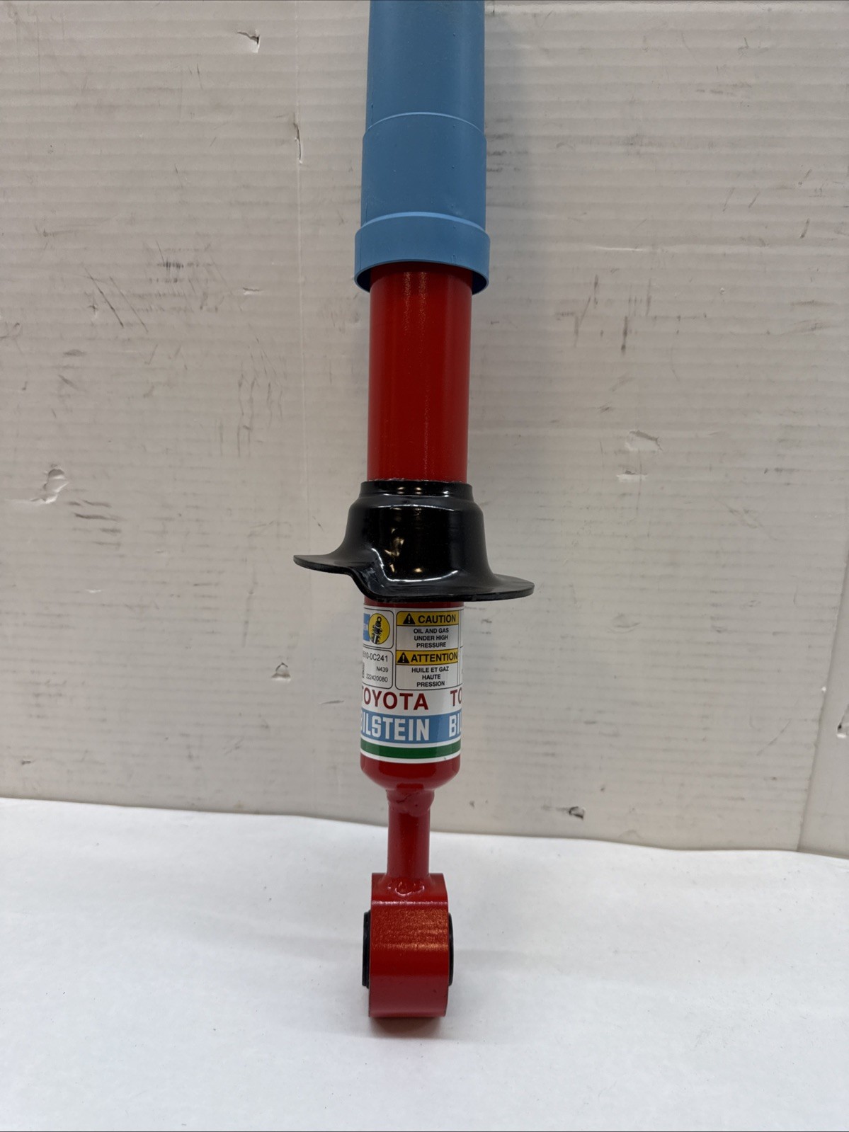 2022-2025 Toyota TUNDRA TRD OFF-ROAD Bilstein Front Shock Struts Right