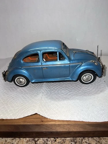Vintage 1960s Bandai Volkswagen  Tin Battery Beetle Bug