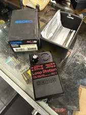 Boss RC-1 Loop Station Guitar Pedal Black  CIB - No Cables