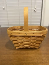 Longaberger Basket With Protector 2001 Dresden, OH USA 8.25” x 7.5” x 5.5”