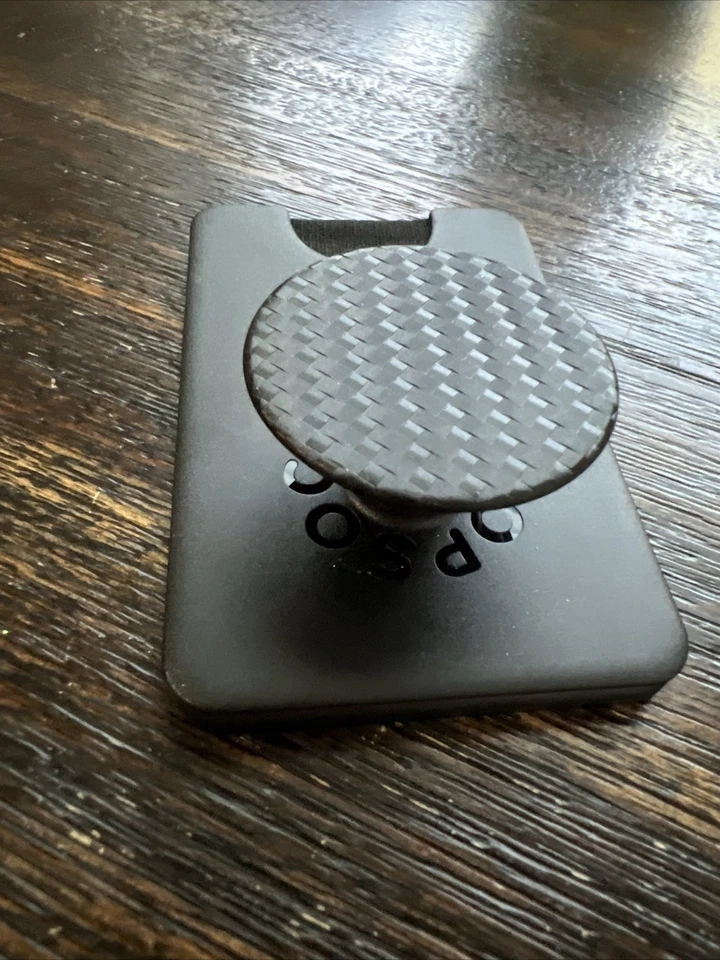 Cartera de teléfono magnética PopSockets + (para MagSafe) tejido de carbonita negra USADA* Foto 3 de 3