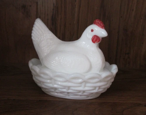 Vintage Westmoreland 3.5” Hen On Nest Covered Dish Milk Glass Red Comb