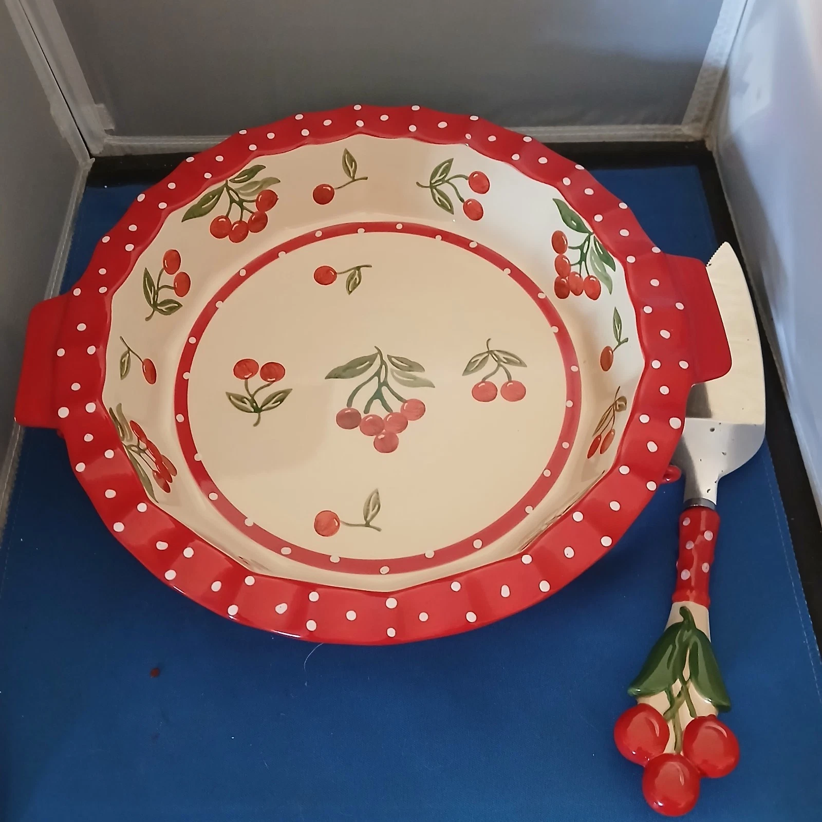 Temptations Cherry Pie Plate In Wire Holder And Server