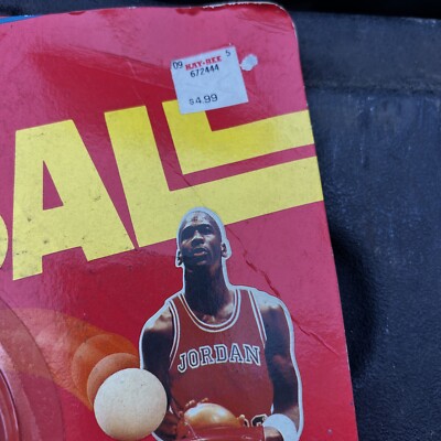 c1990 Ohio Art Sports MICHAEL JORDAN Wall Ball Toy Set sealed on