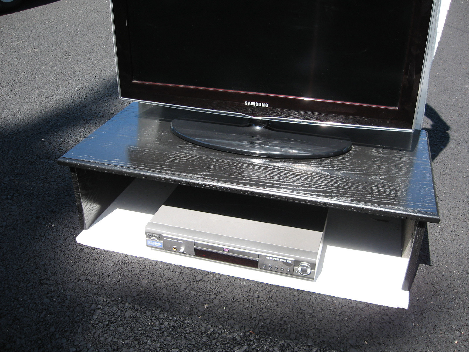 XX - LARGE BLACK TV RISER - Solid-36