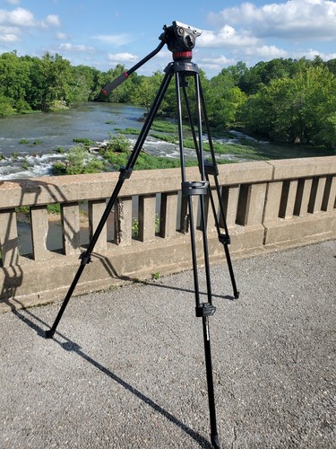 Manfrotto 546B - MVH502A Sistema Video Fluido Professionale con Treppiede in Alluminio