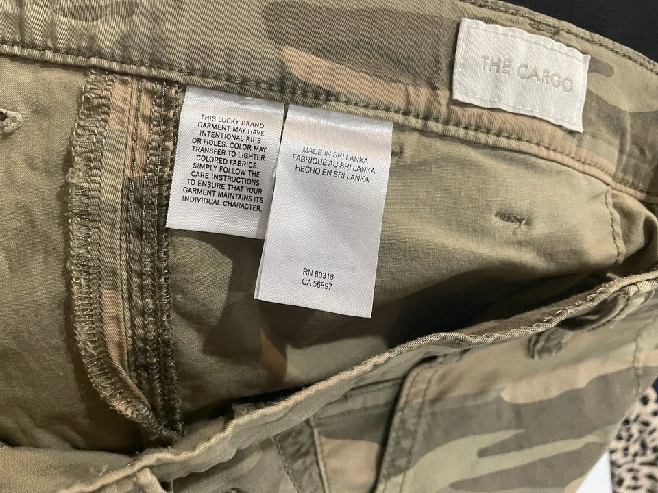 Mujer Lucky Brand Camuflaje Estampado Charlie Skinny Cargo Pantalones Talla 4/27 Foto 4 de 4