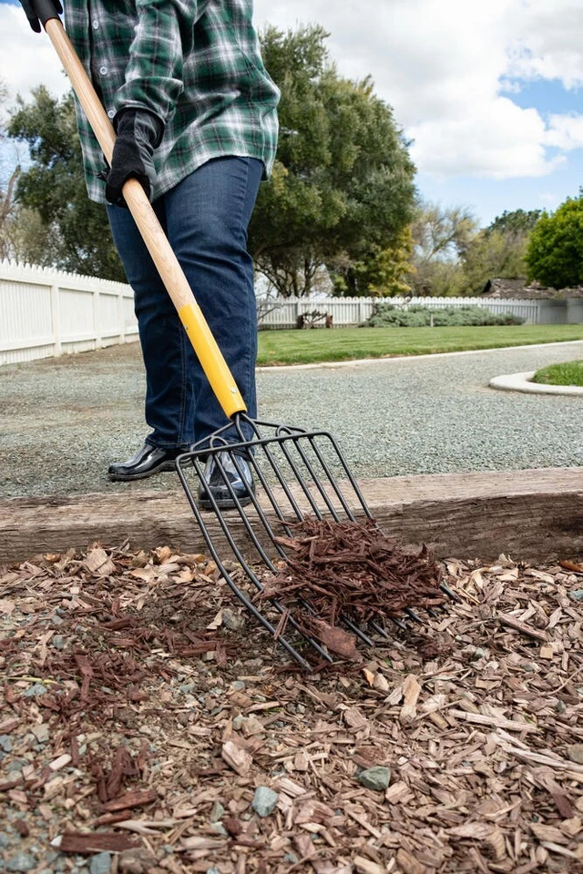 48.25" Hardwood Handle Bedding Mulch Hay Fork 10 Steel Tine Wide Head Lawn Rake - Image 4 of 4