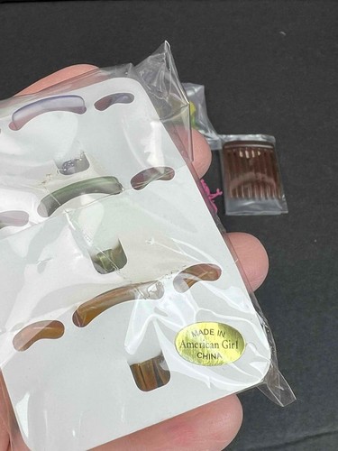 American Girl Hair Accessories LOT~Kit Comb~Poolside plaid Clips~minis~ponytail - 第 3/9 張圖片