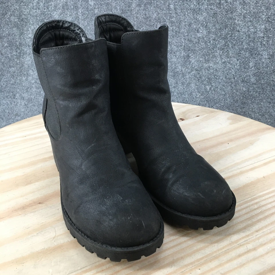 Dirty Laundry Boots Womens 7 Ankle Chelsea Booties Heels Black Leather Pull On - Image 3 of 4