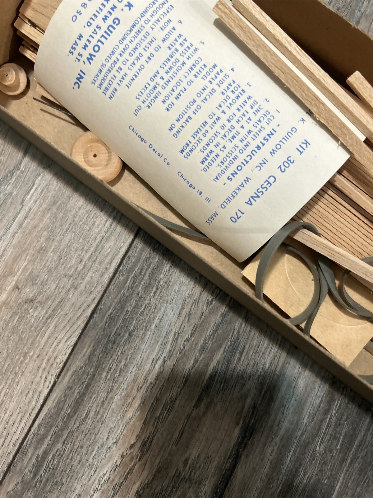 1961 GUILLOWS CESSNA 170 BALSA WOOD MODEL AIRPLANE KIT #302 J New Open Box