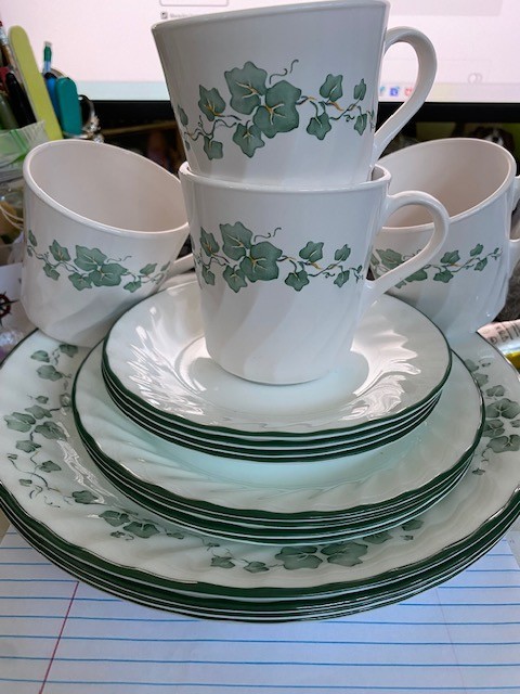 Set of 16 Corelle Callaway Ivy Dinnerware - Dinner, Bread, Cups, Saucers