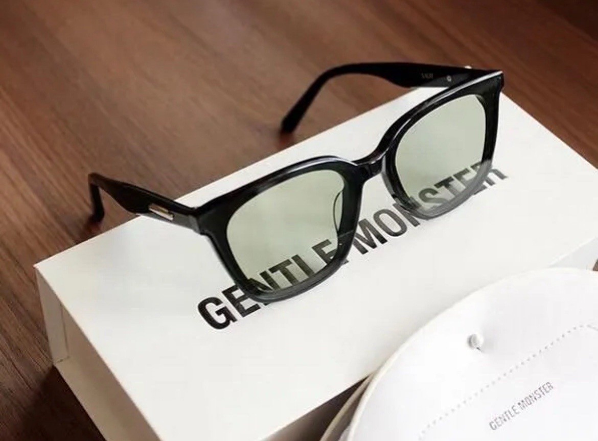 GENTLE MONSTER LILIT 01 サングラス グリーン Gentle Monster Lilit 01K Square Sunglasses | Green | FARFETCH