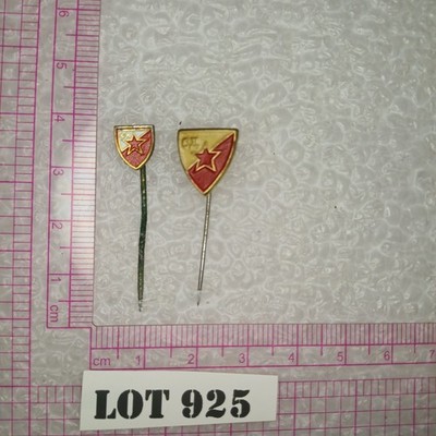 Vintage FC RED STAR FK Crvena Zvezda Football Soccer Club Pin 2/1 LOT 925