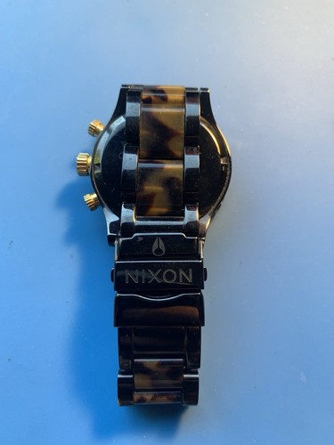 Nixon 42-20 Chronograph Tortoise Shell Mens Watch - Picture 5 of 5