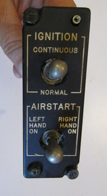 ORIGINAL COCKPIT ENGINE AIRSTART PANEL WITH SWITCHES STAMPED 1968 LH/RH