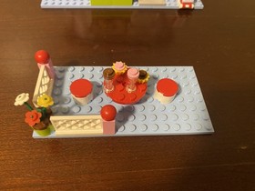 LEGO Friends 3061 City Park Cafe and 3934 Miami Puppy House 100% Complete