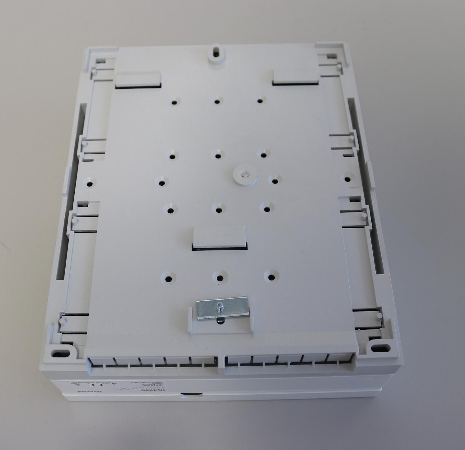Honeywell XL100C XL 100 C Excel 100C C-Bus Modem Interface Controller Building