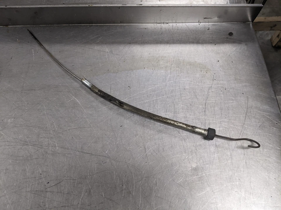Varilla de medición de aceite de motor con tubo para 83-85 Porsche 944 2.5 Foto 2 de 4