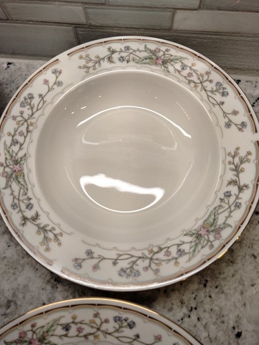 Farberware Wellesley Large Rim Soup Bowls Set of 4 Katherine Bobonovsky #4245  - Picture 15 of 24