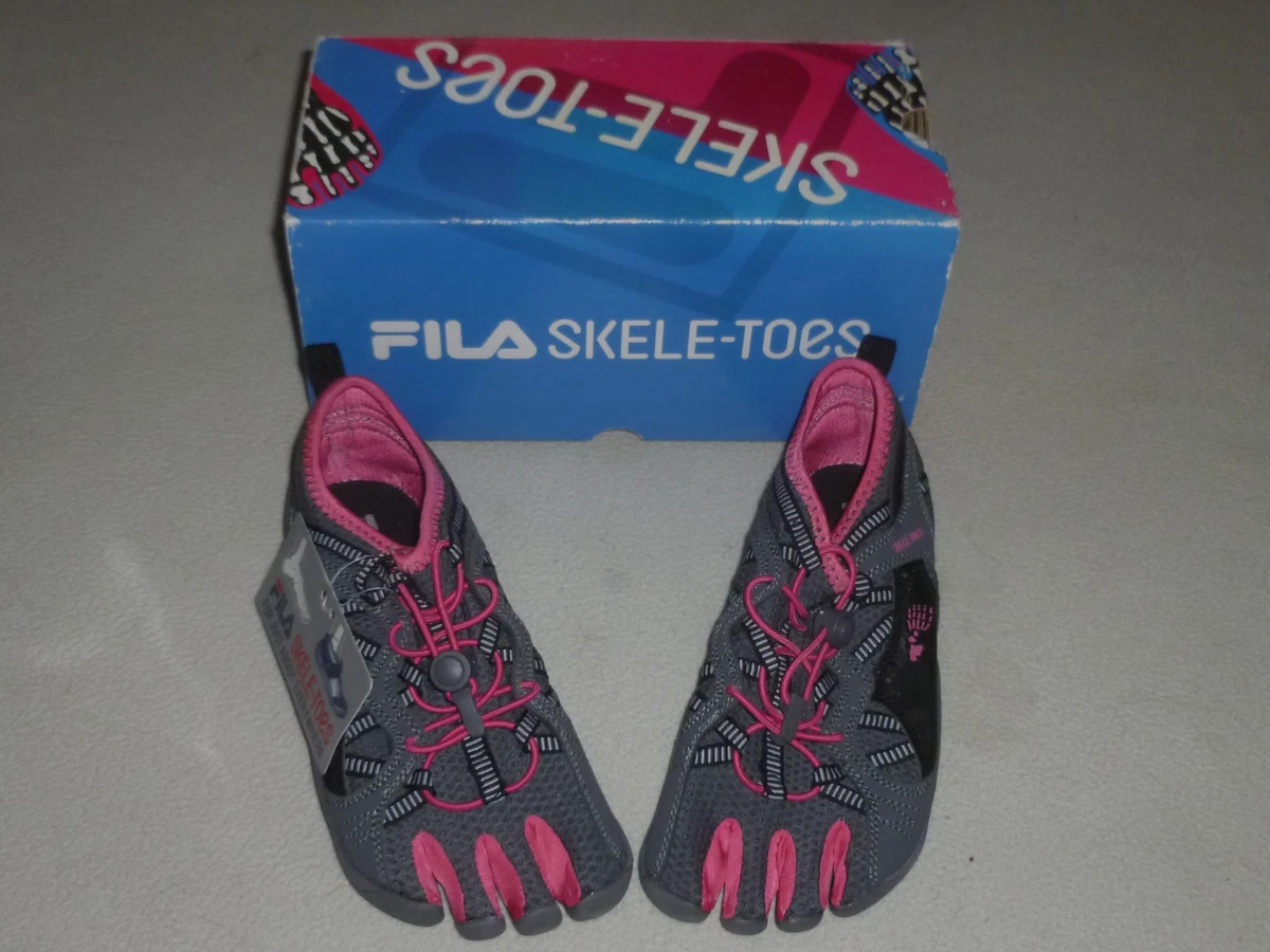 Fila skeletoes best sale women