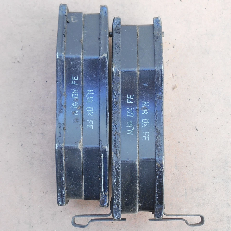 Pastilla de freno orgánica ProMaster D441 para Nissan y para Infiniti M30 1982-97 hecha en EE. UU. Foto 3 de 4