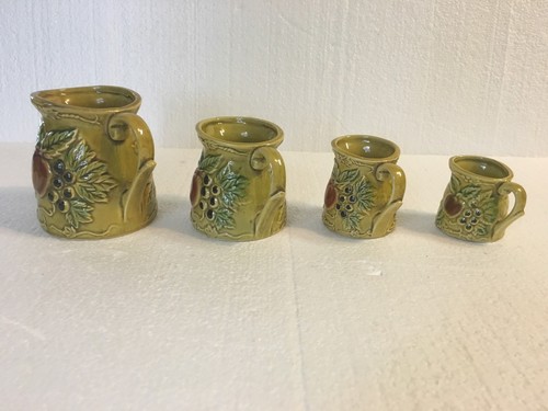 Vintage Ceramic Measuring Cups 4 cups green numbered on bottom - Picture 4 of 6