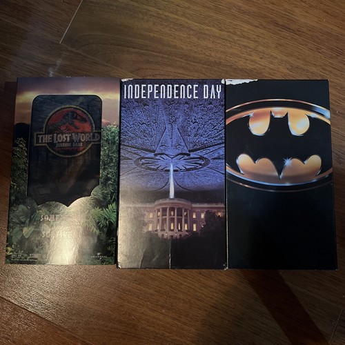 1990’s VHS 3 Movie Bundle Batman Independence Day Jurassic Park lost world used