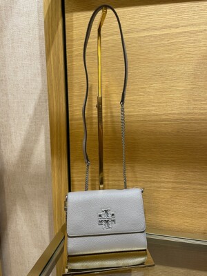 TORY BURCH 164866253 関税送料込 Tory Burch Emerson Chain Wallet Leather Cross Body Bag