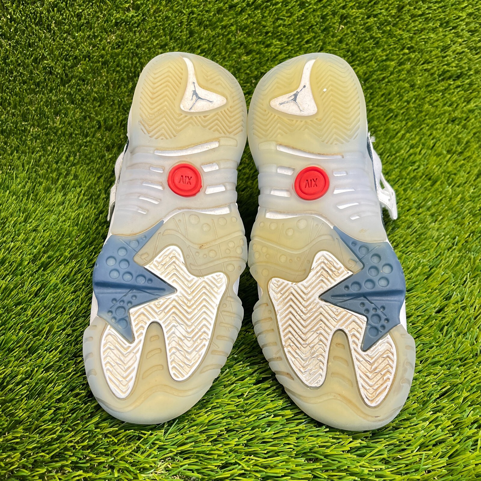 Nike Air Jordan Jumpman Two Trey Boys Size 7Y White Basketball Shoes Sneakers