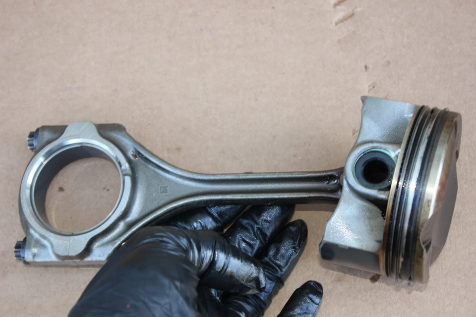 2023-2025 LEXUS TOYOTA 2.4L Piston, Rings and Rod with Bearing - Image 4 of 4