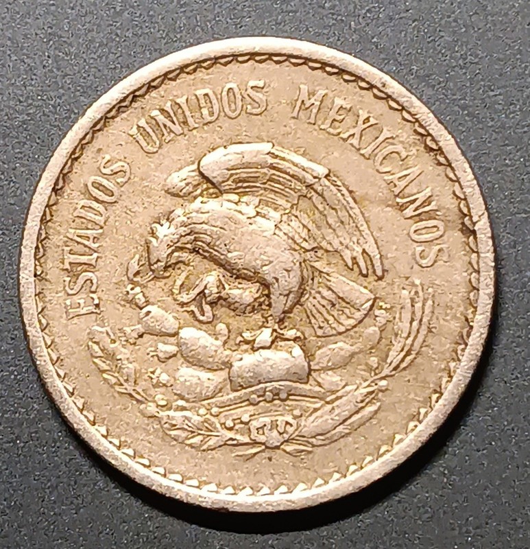 1939M Mexico 10 Centavos. Appears AU. Beautiful Details of Aztec Sun Stone