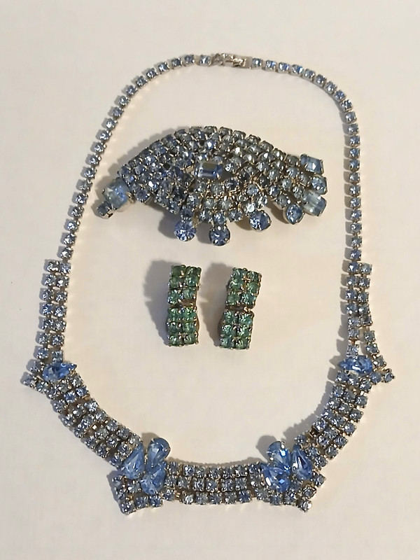 Vintage Brilliant Pale Blue Rhinestone Parure Set - Lovely - 1950 Era