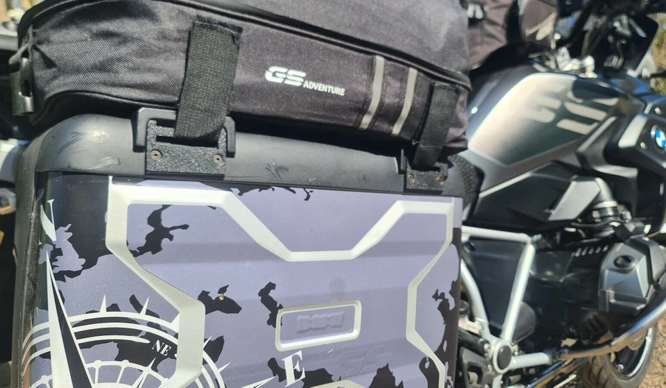 Soportes de correa de montaje para bolsas de equipaje superiores para alforjas BMW R1200GS R1250GS Vario Reino Unido Foto 3 de 4